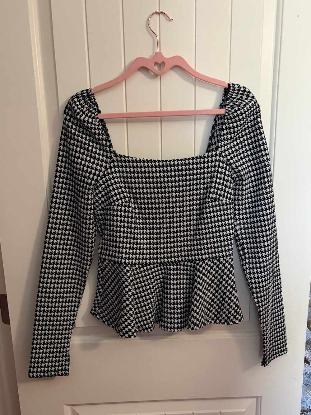 houndstooth long sleeve top